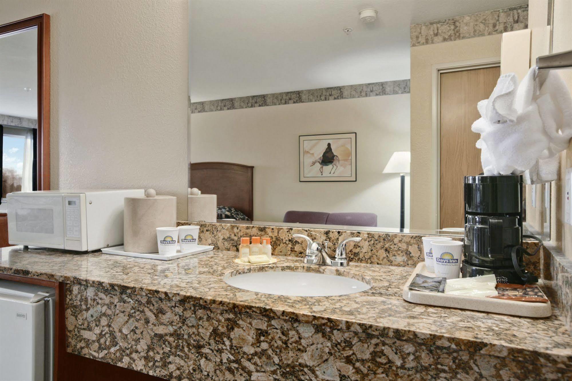 Toppenish Inn And Suites Luaran gambar